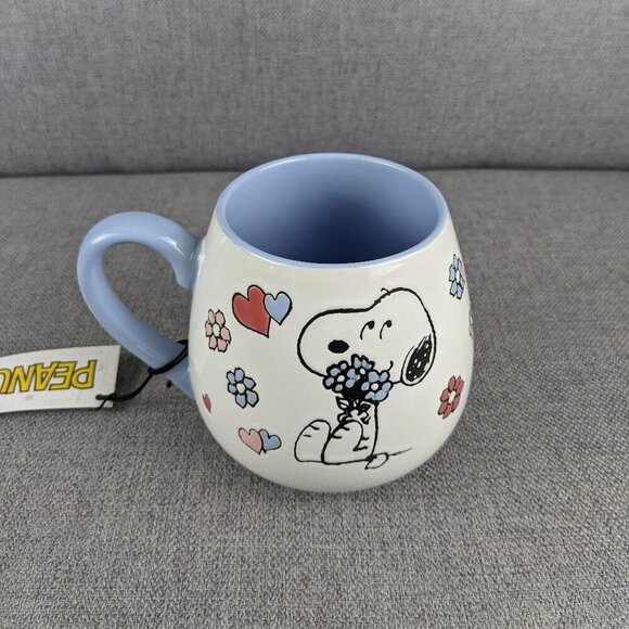 Peanuts Other - Peanuts Snoopy Blue Flower and Hearts 20oz Mug